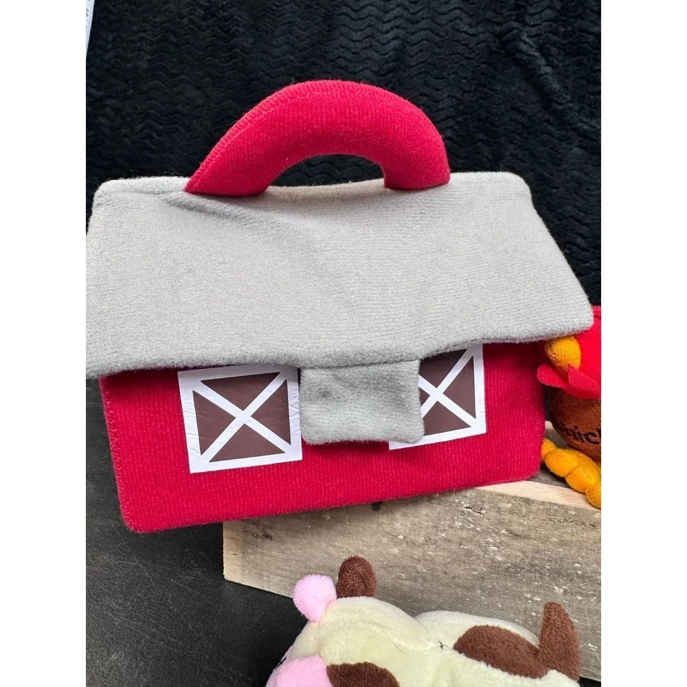 Barnyard Animals With Sounds Carrier Set by Animal House